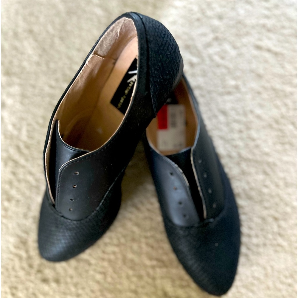 NEW-No Box. LFL-Lust for Life Black Slip-on Oxfords Sz 8